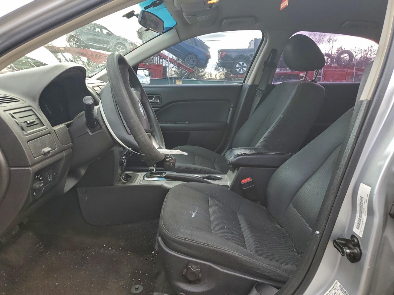 Ford Fusion Se Image 8