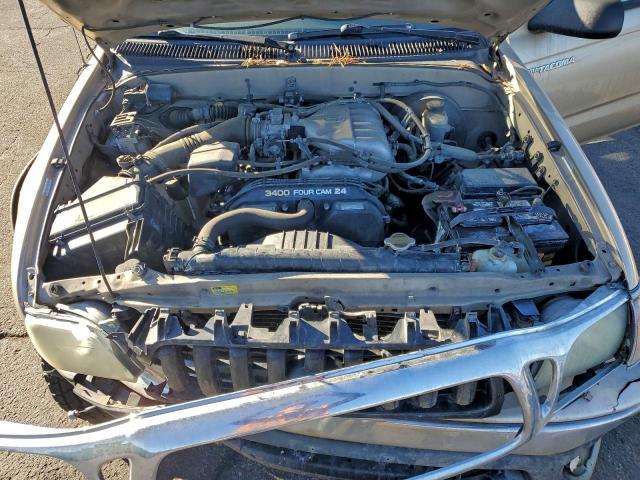 Toyota Tacoma Xtracab Image 12