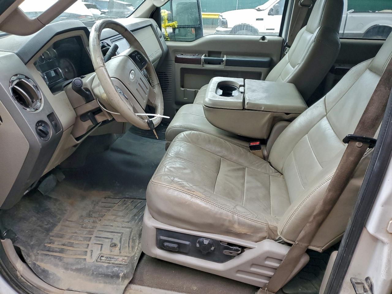 Ford F-250 Super Duty Image 12