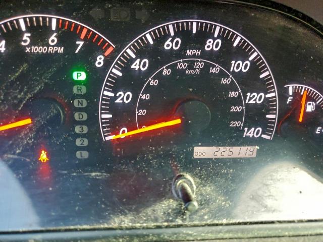 Toyota Camry Le Image 10