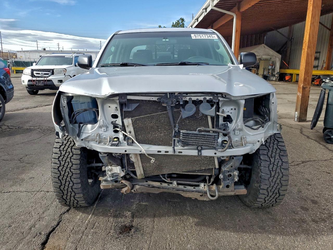 Toyota Tacoma Double Cab Image 12