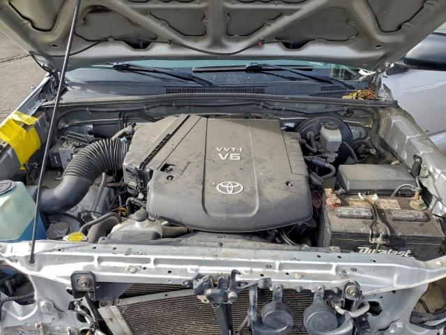 Toyota Tacoma Double Cab Image 10