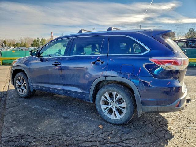 Toyota Highlander Xle Image 2