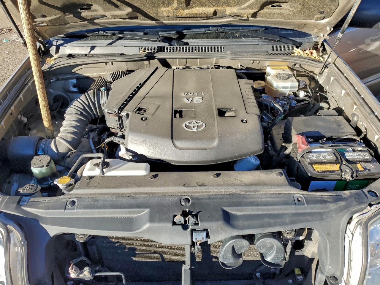 Toyota 4Runner Sr5 Image 11