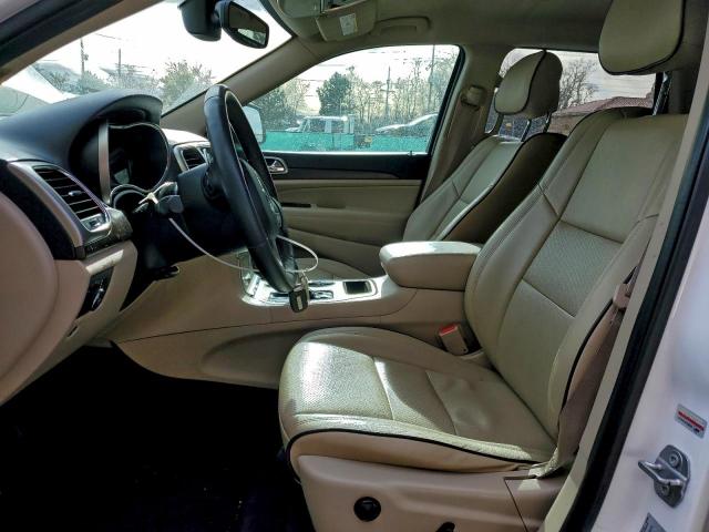 Jeep Grand Cherokee Laredo Image 11