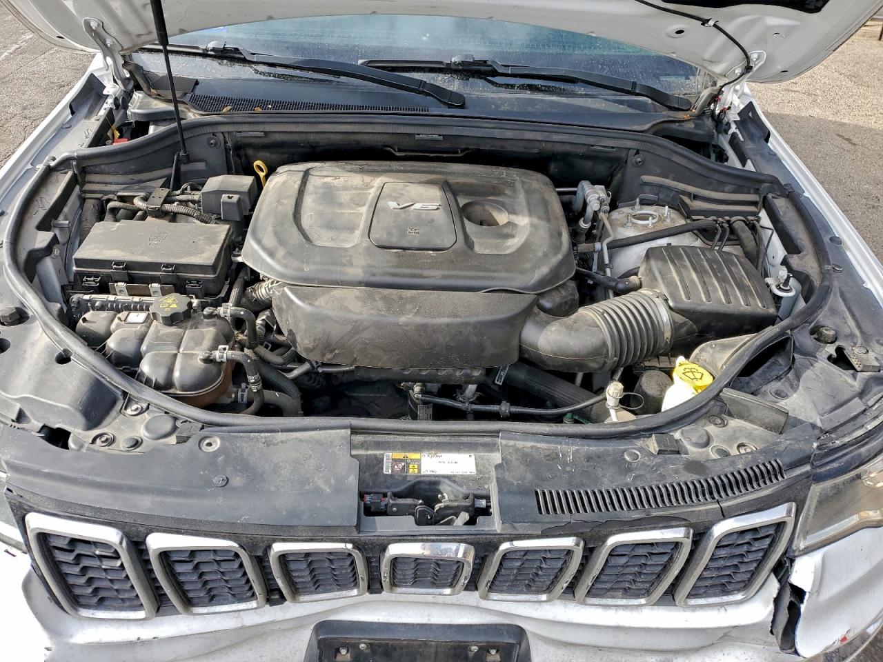 Jeep Grand Cherokee Laredo Image 7