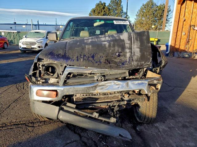 Toyota 4Runner Limited Image 11