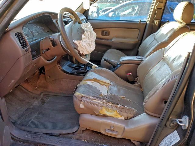 Toyota 4Runner Limited Image 8