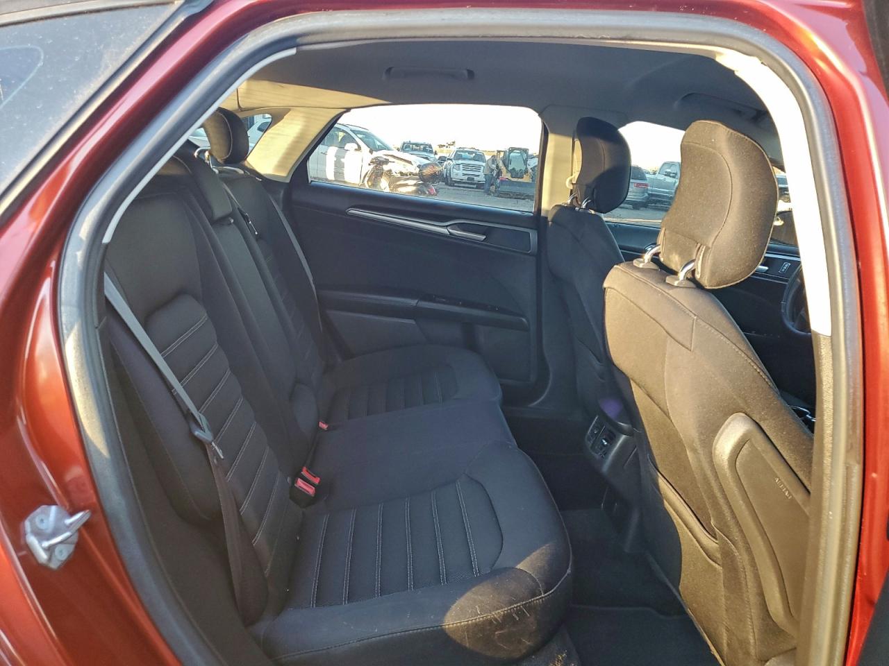 Ford Fusion Se Image 5