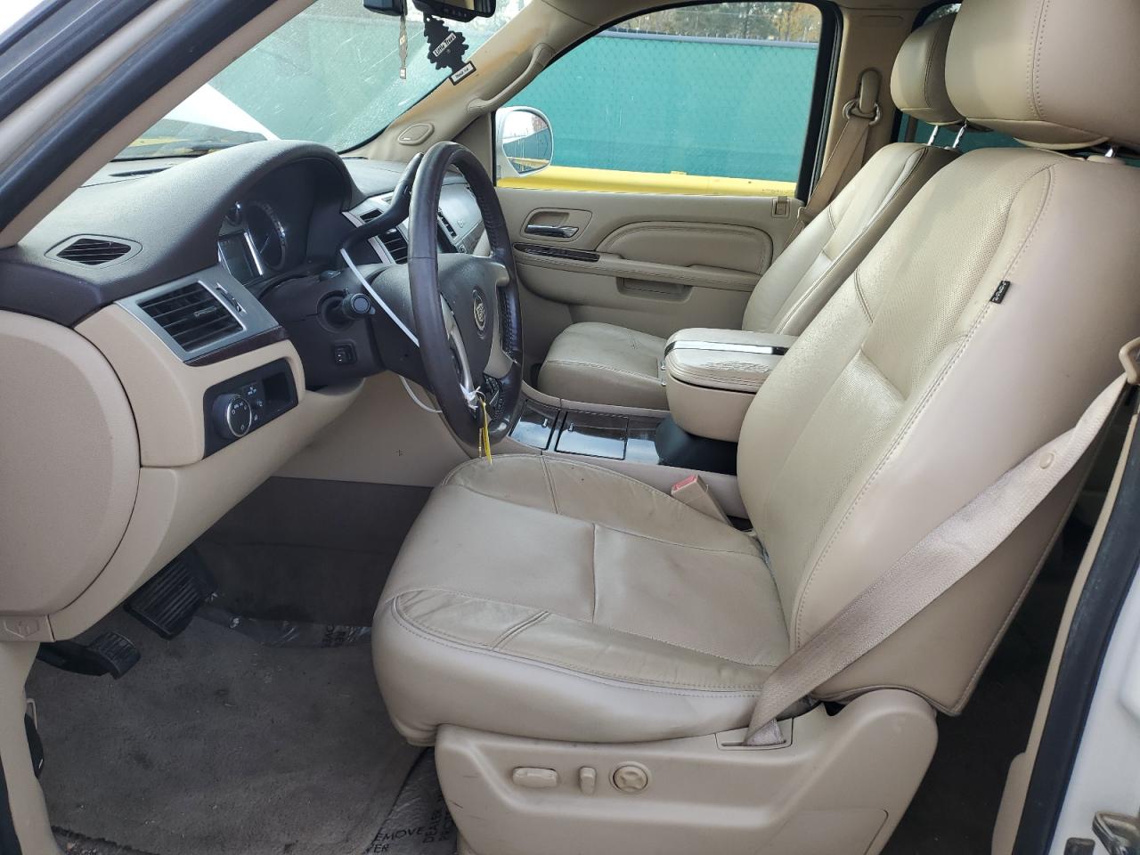 Cadillac Escalade Esv Luxury Image 12