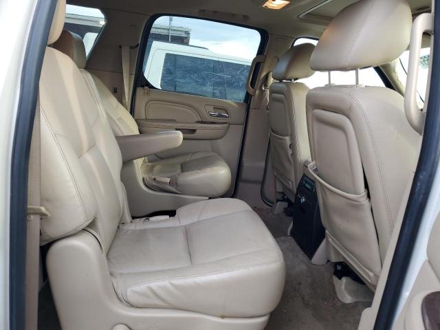 Cadillac Escalade Esv Luxury Image 2