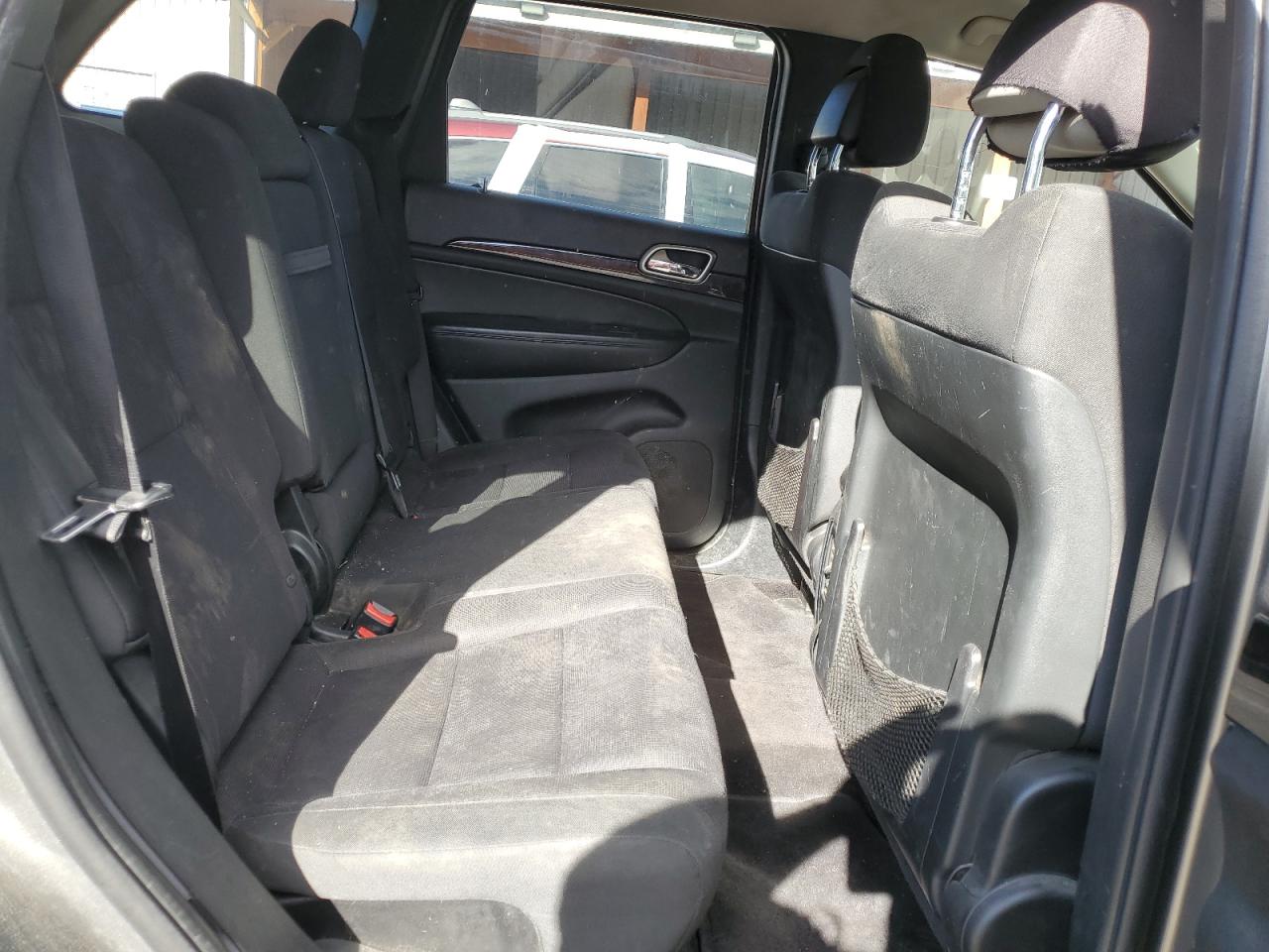 Jeep Grand Cherokee Laredo Image 10