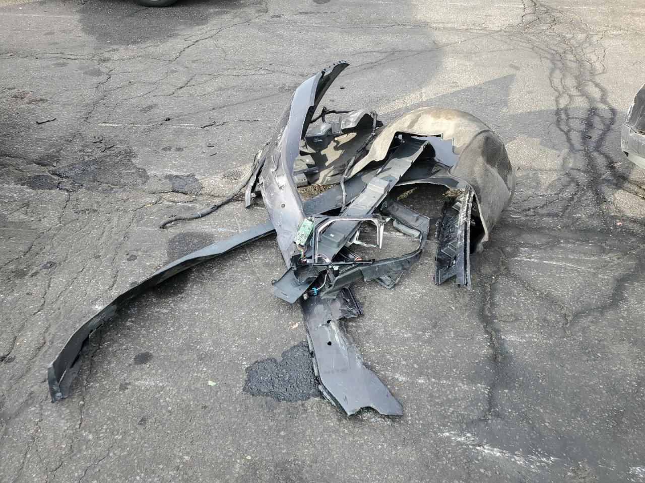 GMC Yukon Denali Image 12