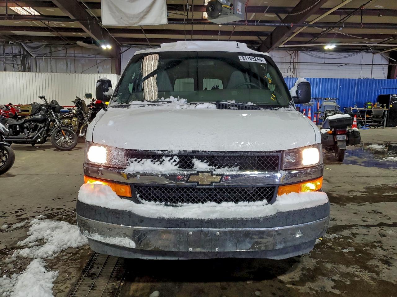 Chevrolet Express Lt Image 7