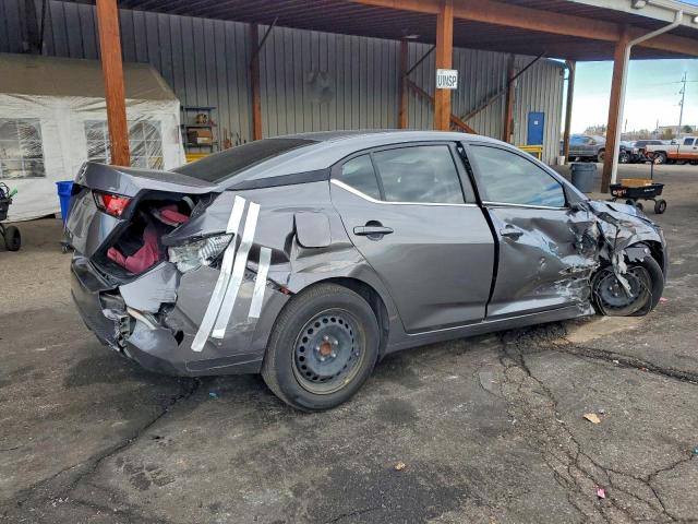 Nissan Sentra S Image 3