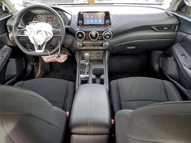 Nissan Sentra S Image 11