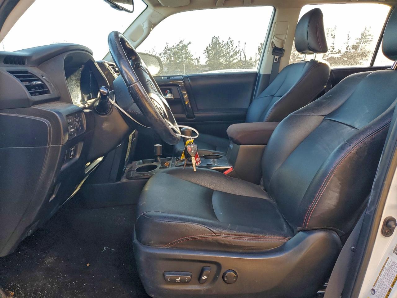 Toyota 4Runner Sr5 Image 3