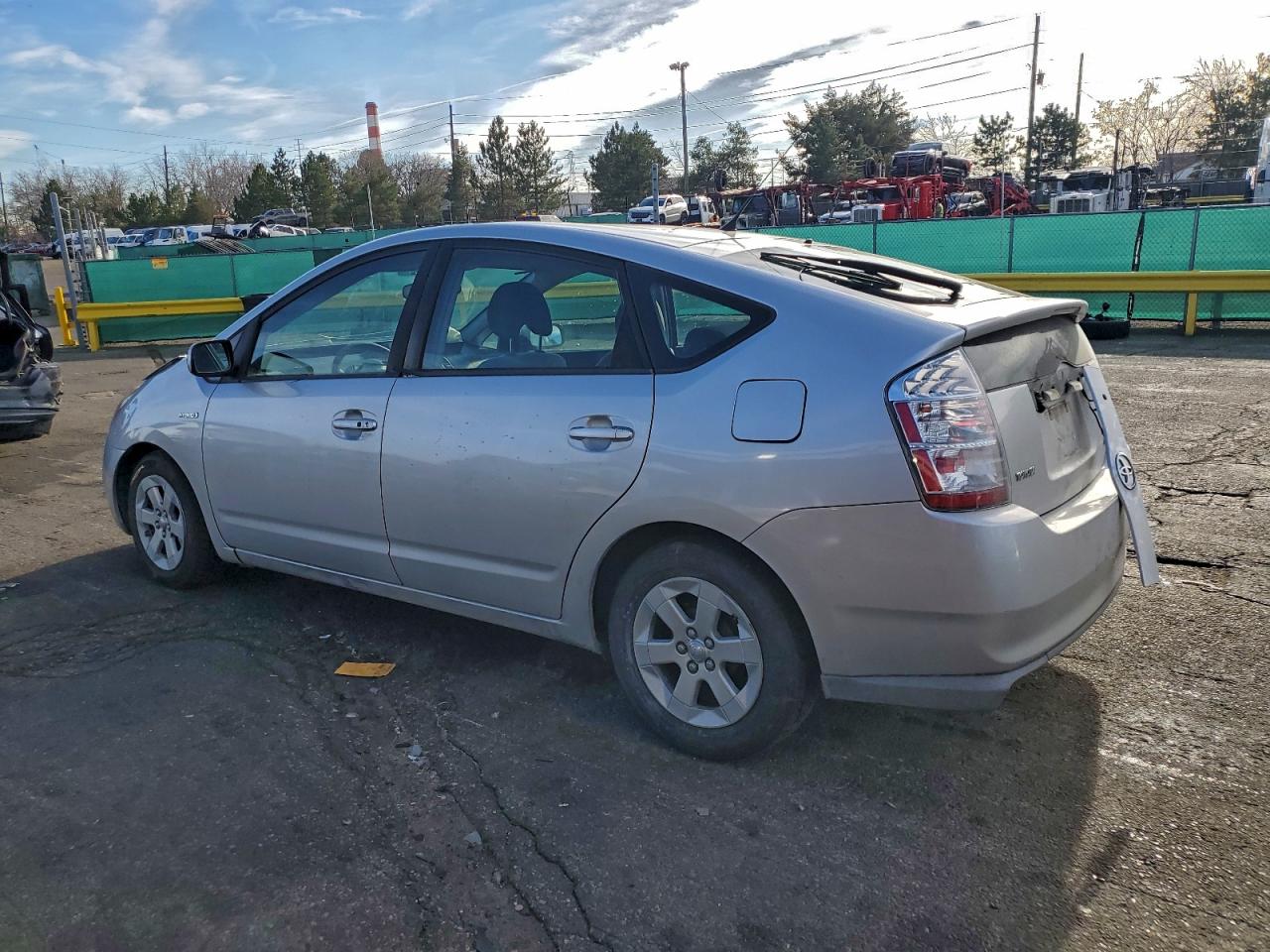 Toyota Prius Image 2