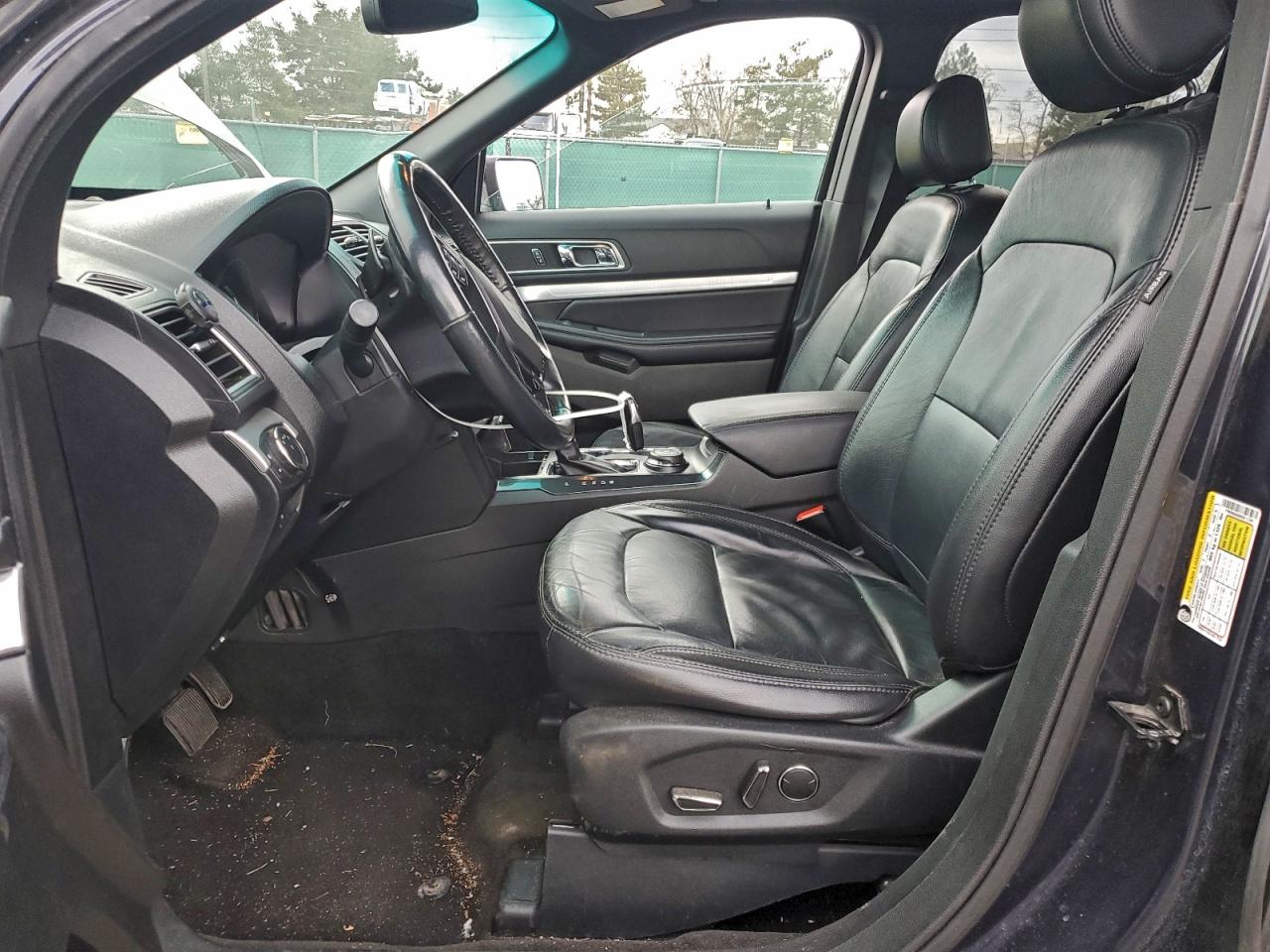 Ford Explorer Xlt Image 5