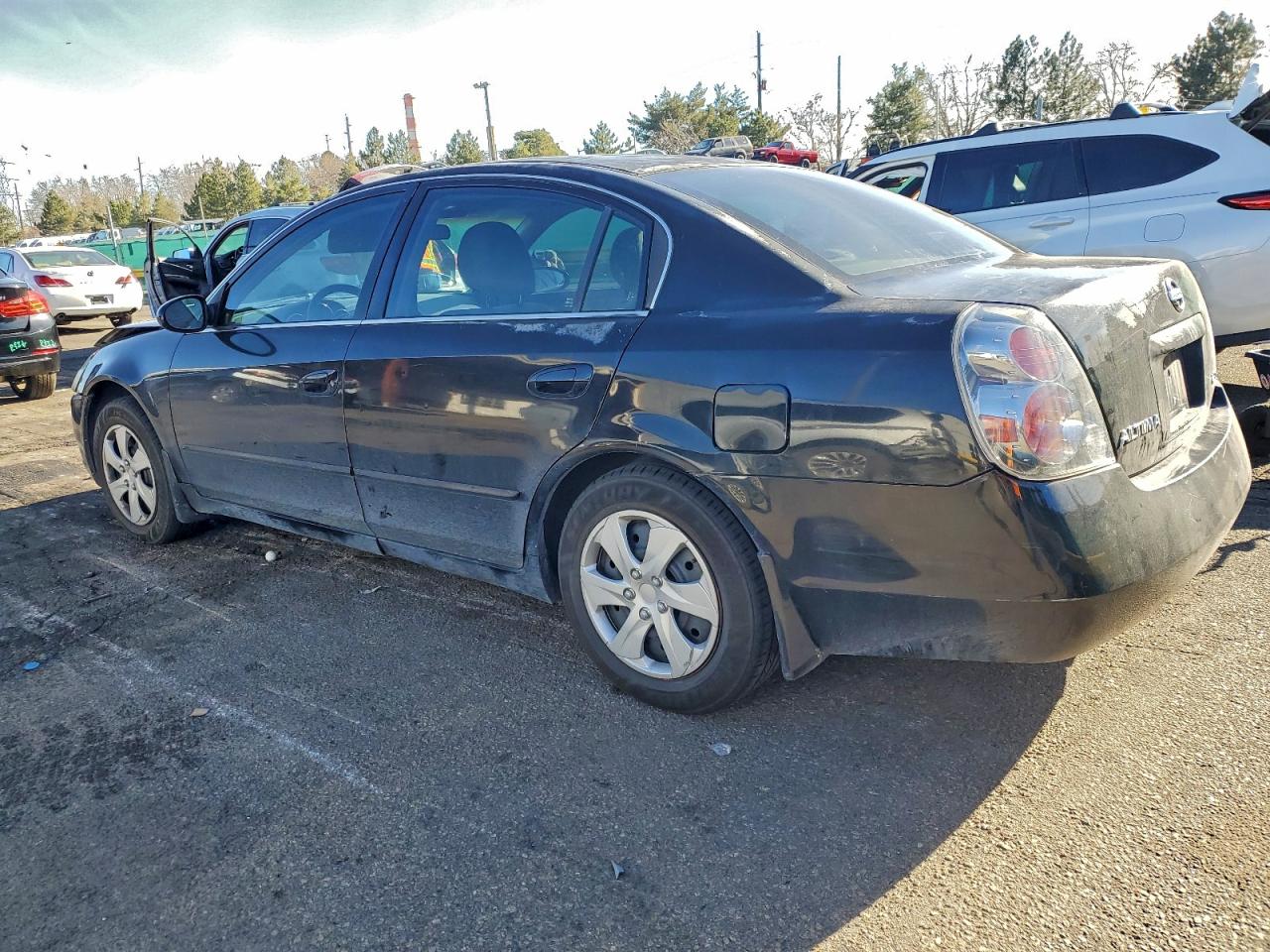 Nissan Altima S Image 10