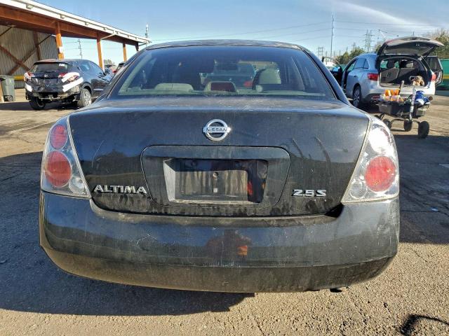 Nissan Altima S Image 8