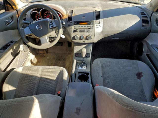 Nissan Altima S Image 9