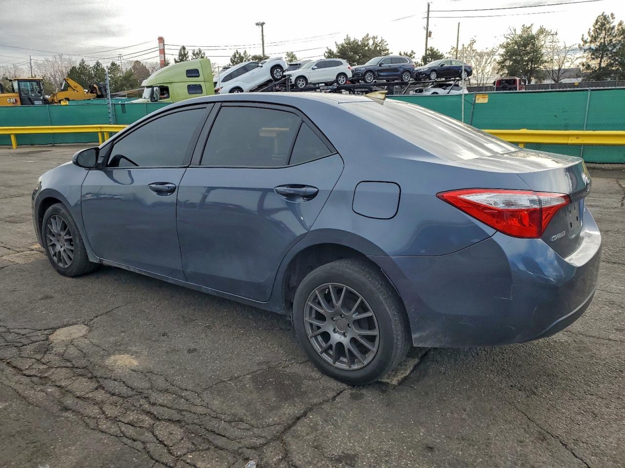 Toyota Corolla L Image 6