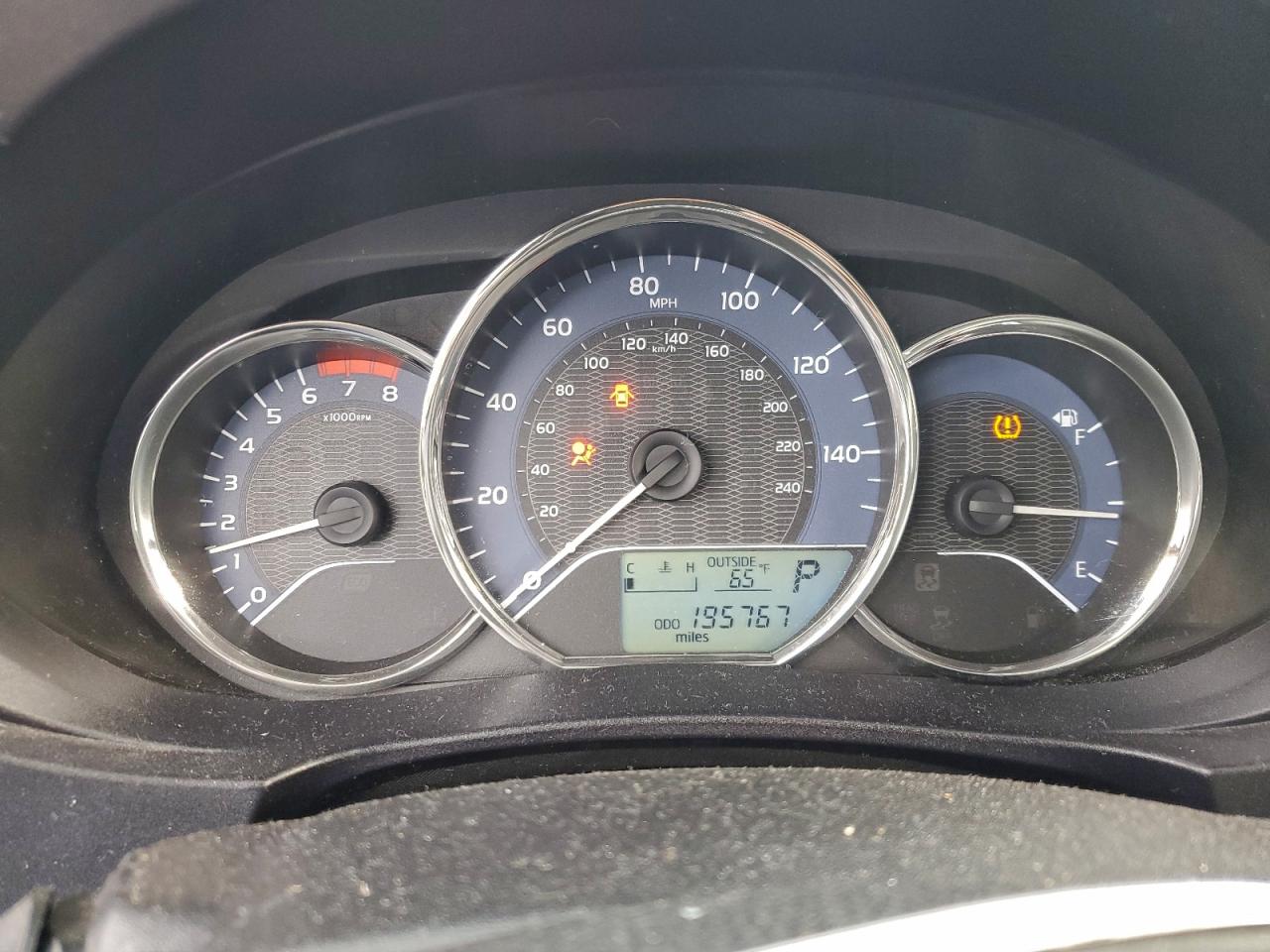 Toyota Corolla L Image 9