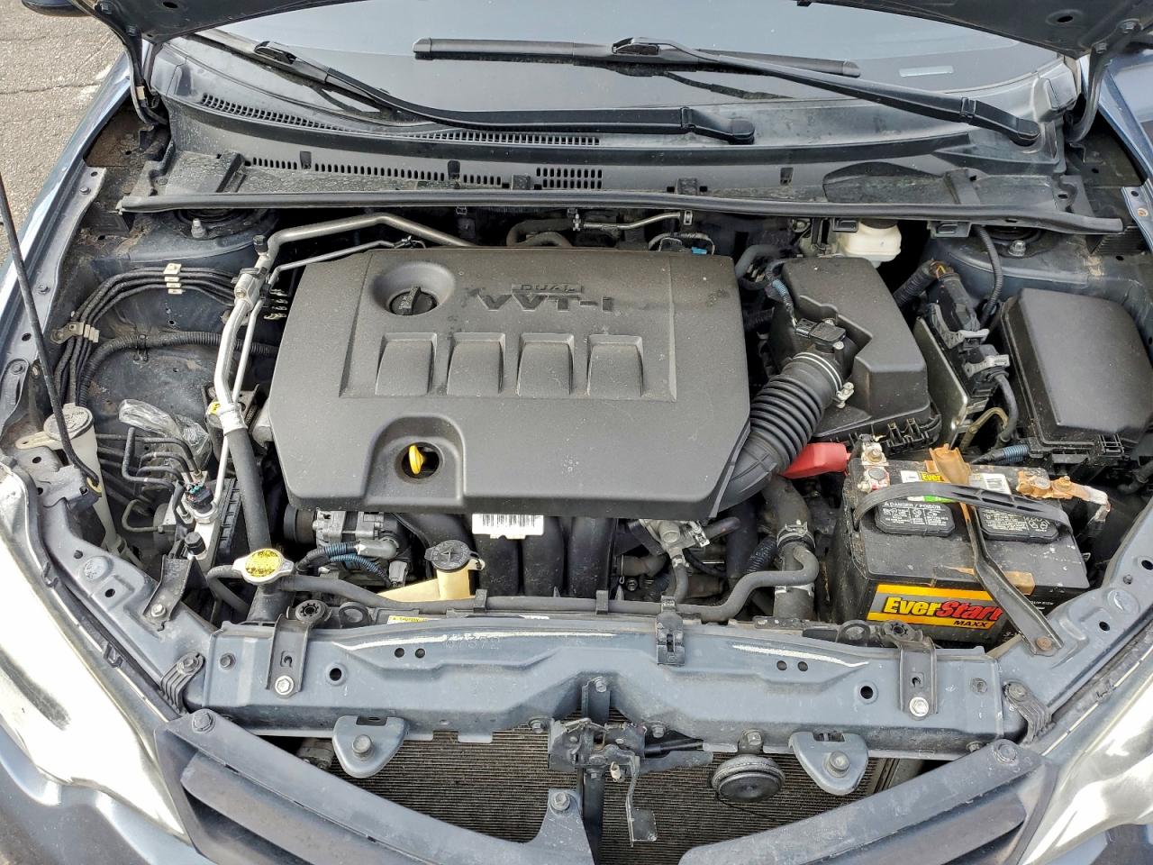 Toyota Corolla L Image 10