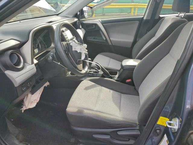 Toyota RAV4 Le Image 6