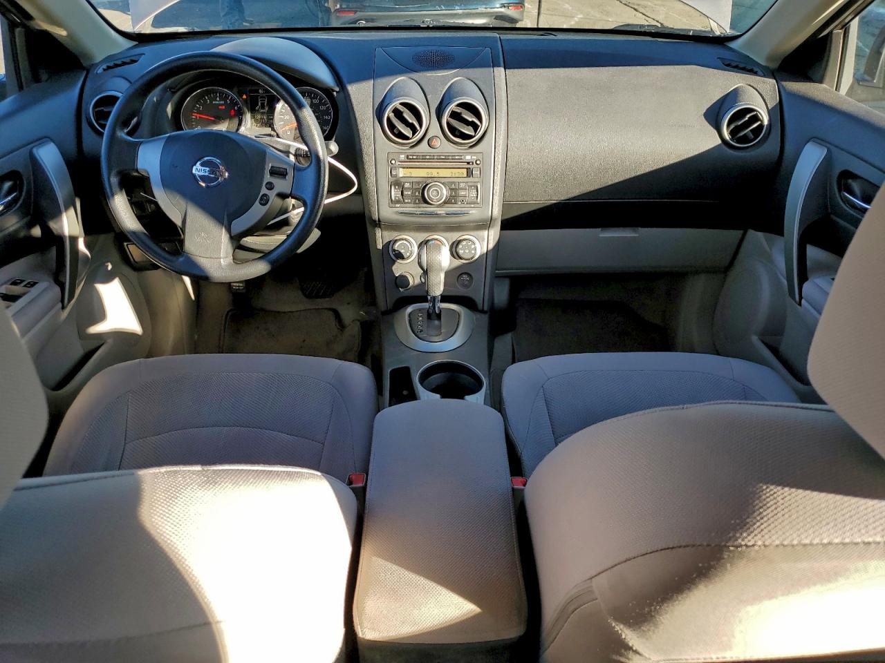 Nissan Rogue S Image 13