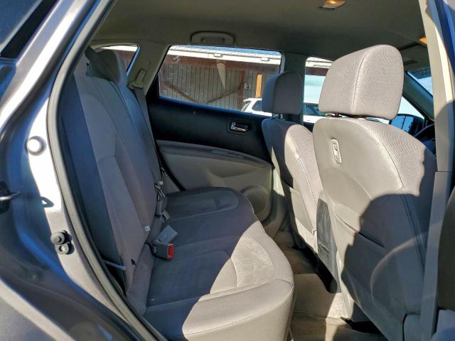 Nissan Rogue S Image 3