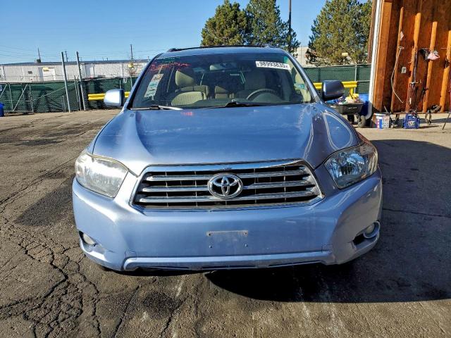 Toyota Highlander Sport Image 3