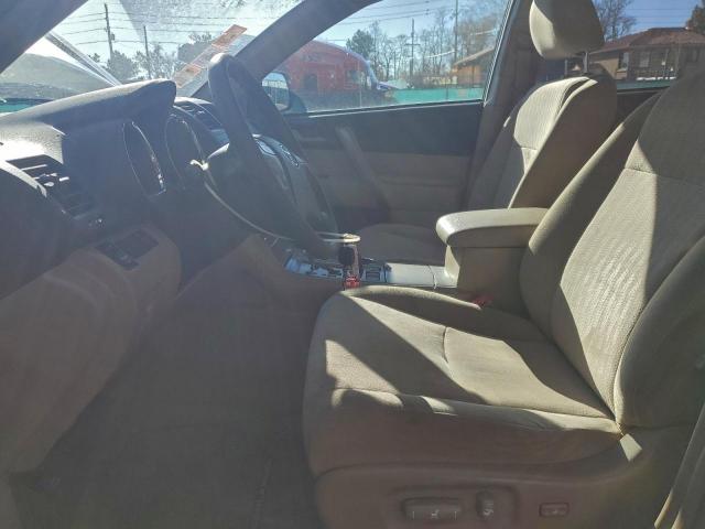 Toyota Highlander Sport Image 7