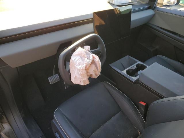 Tesla Cybertruck Image 8