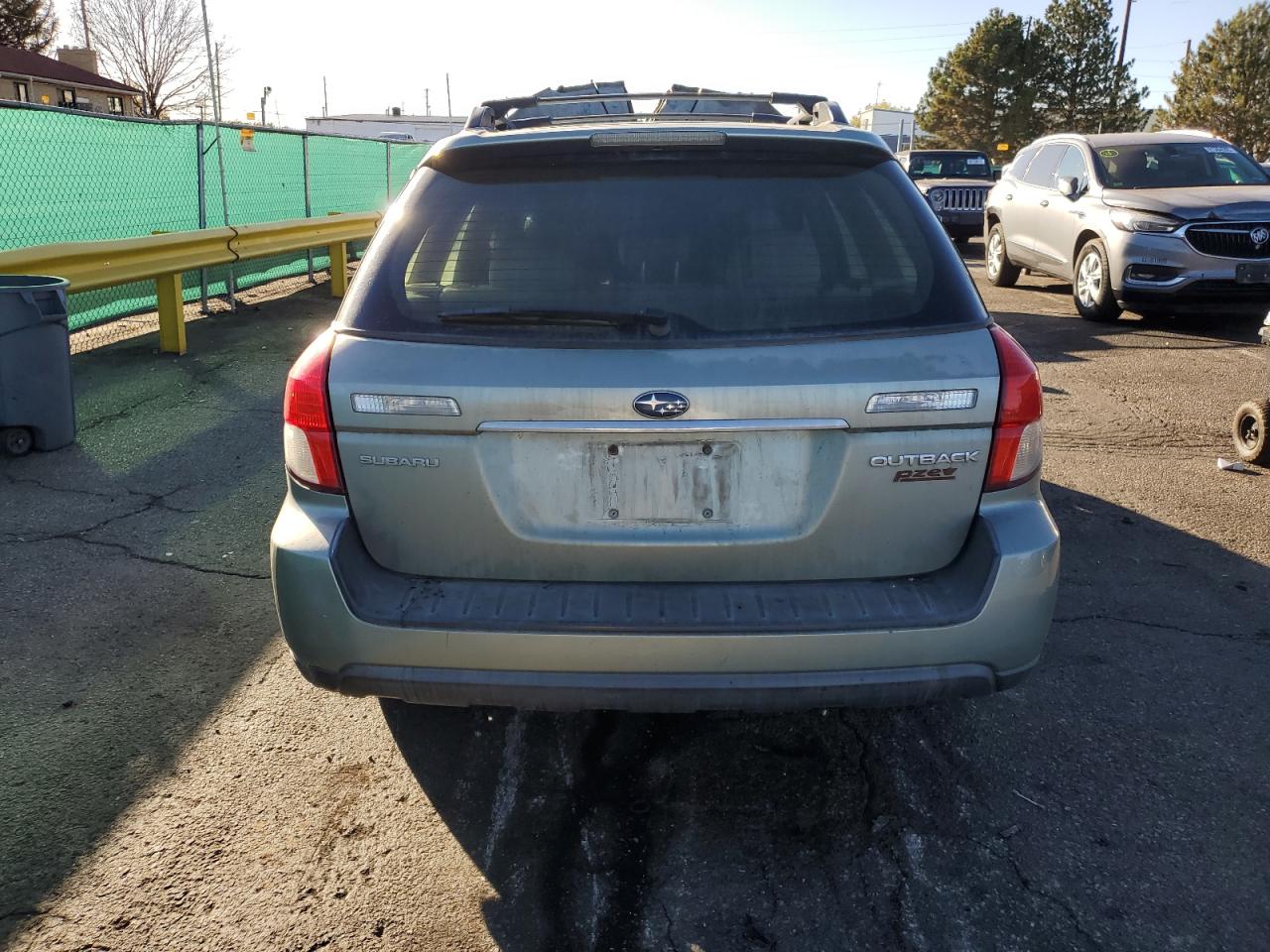 Subaru Outback 2.5i Image 11