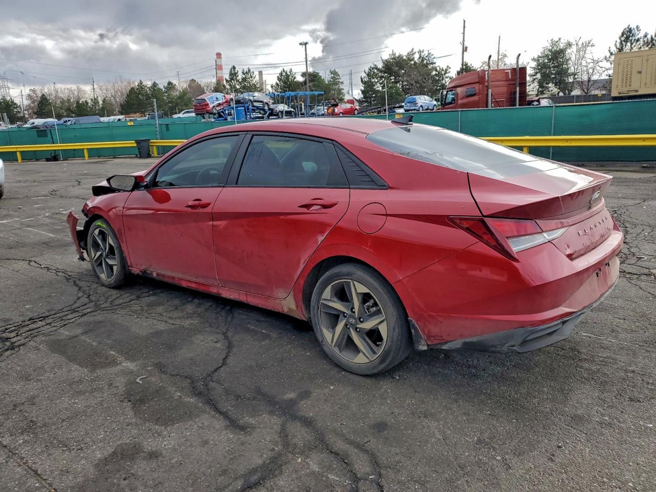 Hyundai ELANTRA Sel Image 3