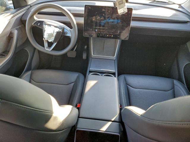 Tesla Model Y Image 11