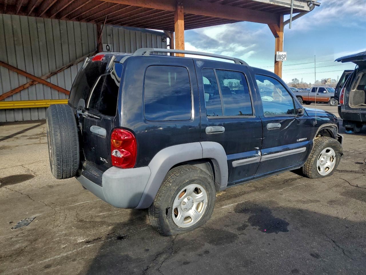 Jeep Liberty Sport Image 10