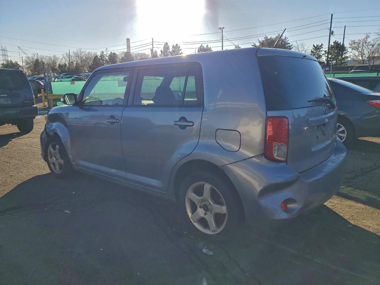 Toyota Scion Xb Image 2