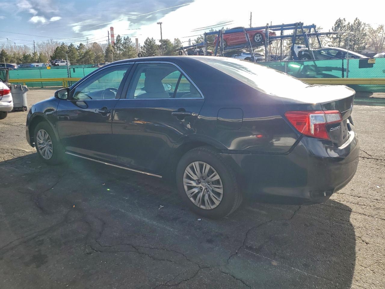 Toyota Camry L Image 9