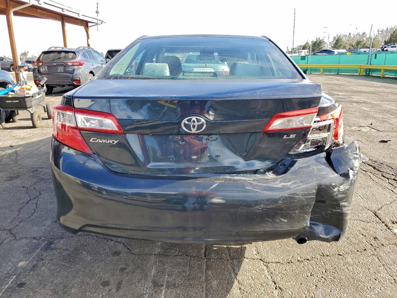 Toyota Camry L Image 3