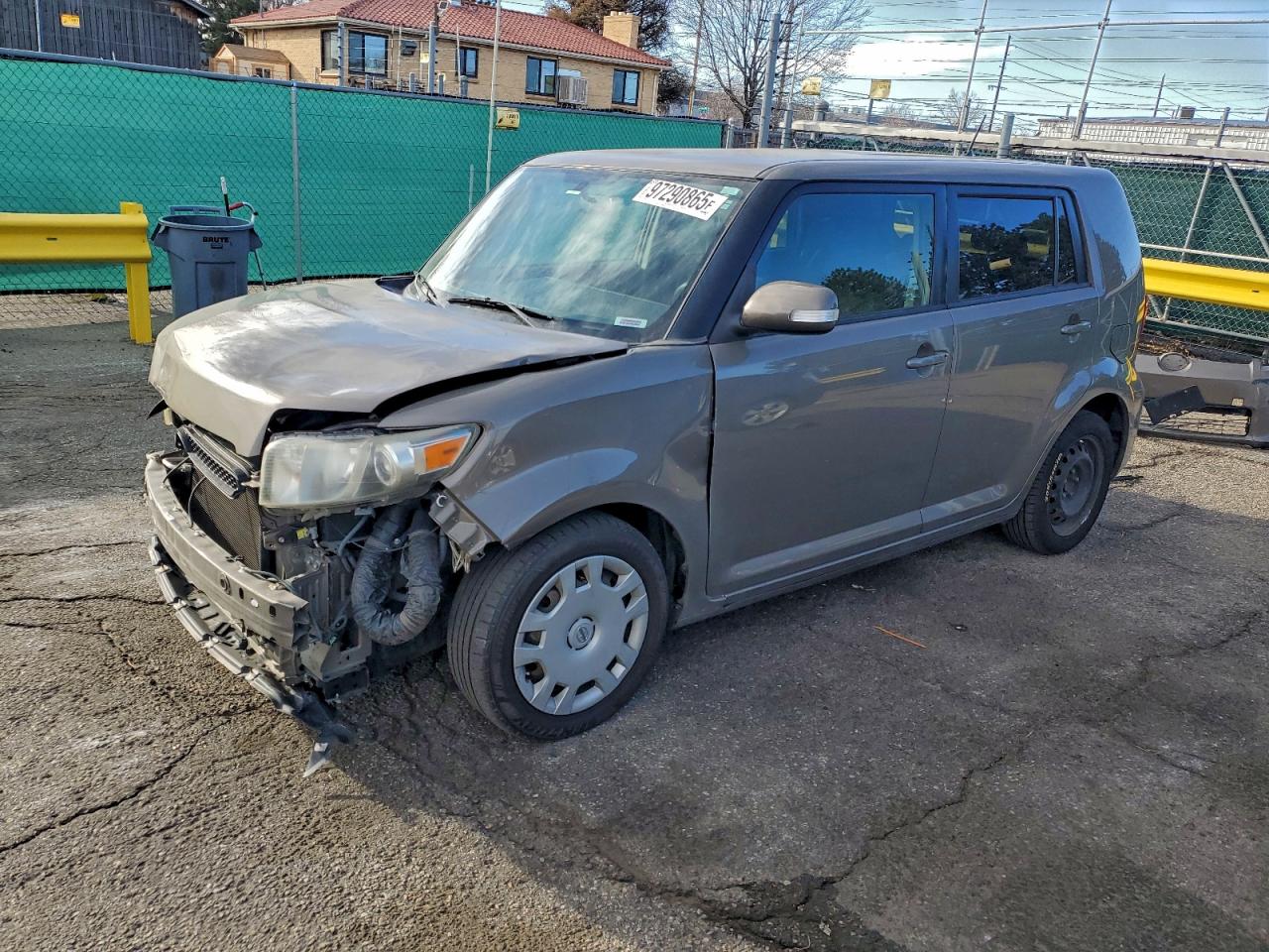 Toyota Scion Image 1