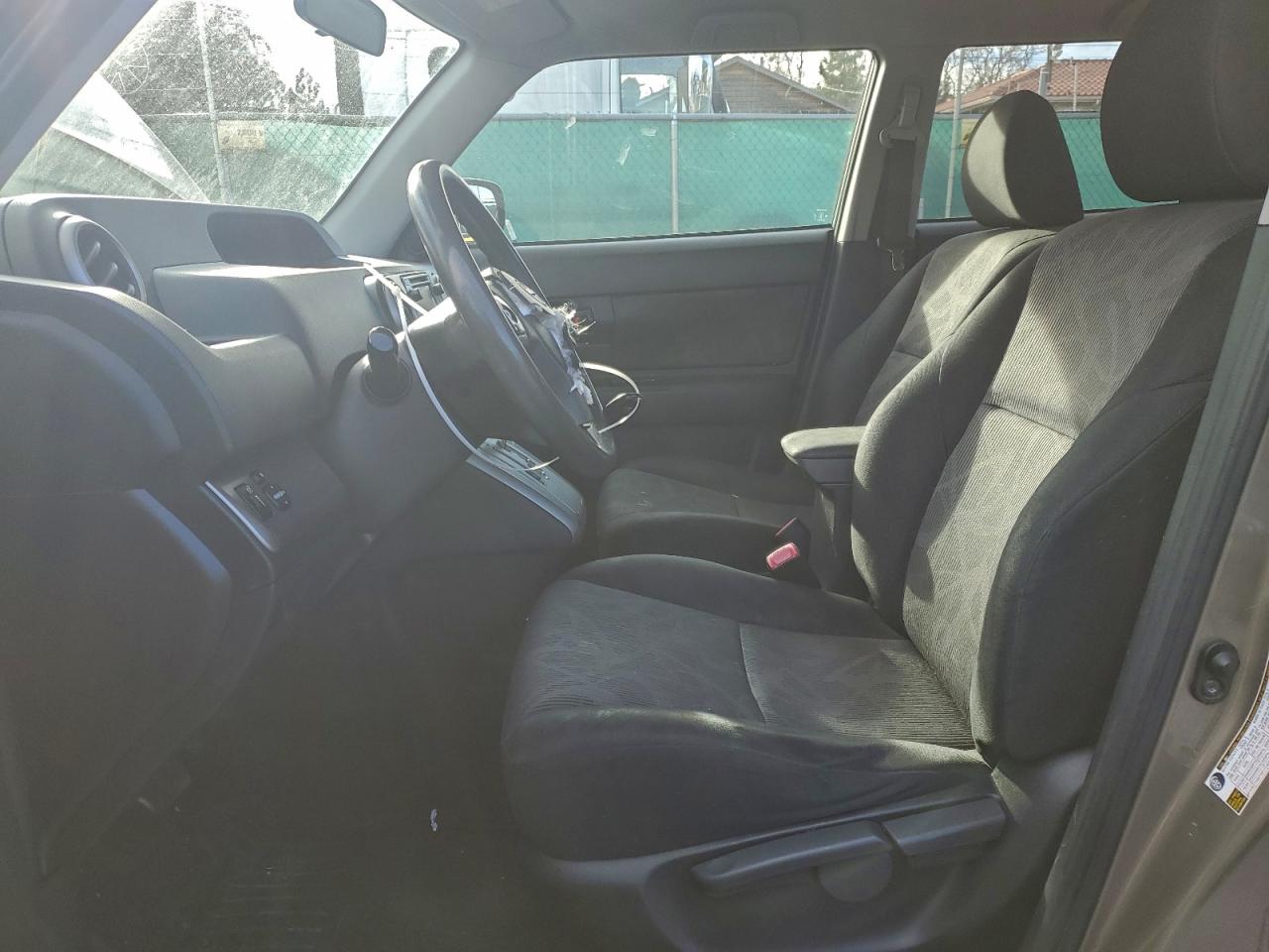 Toyota Scion Image 4