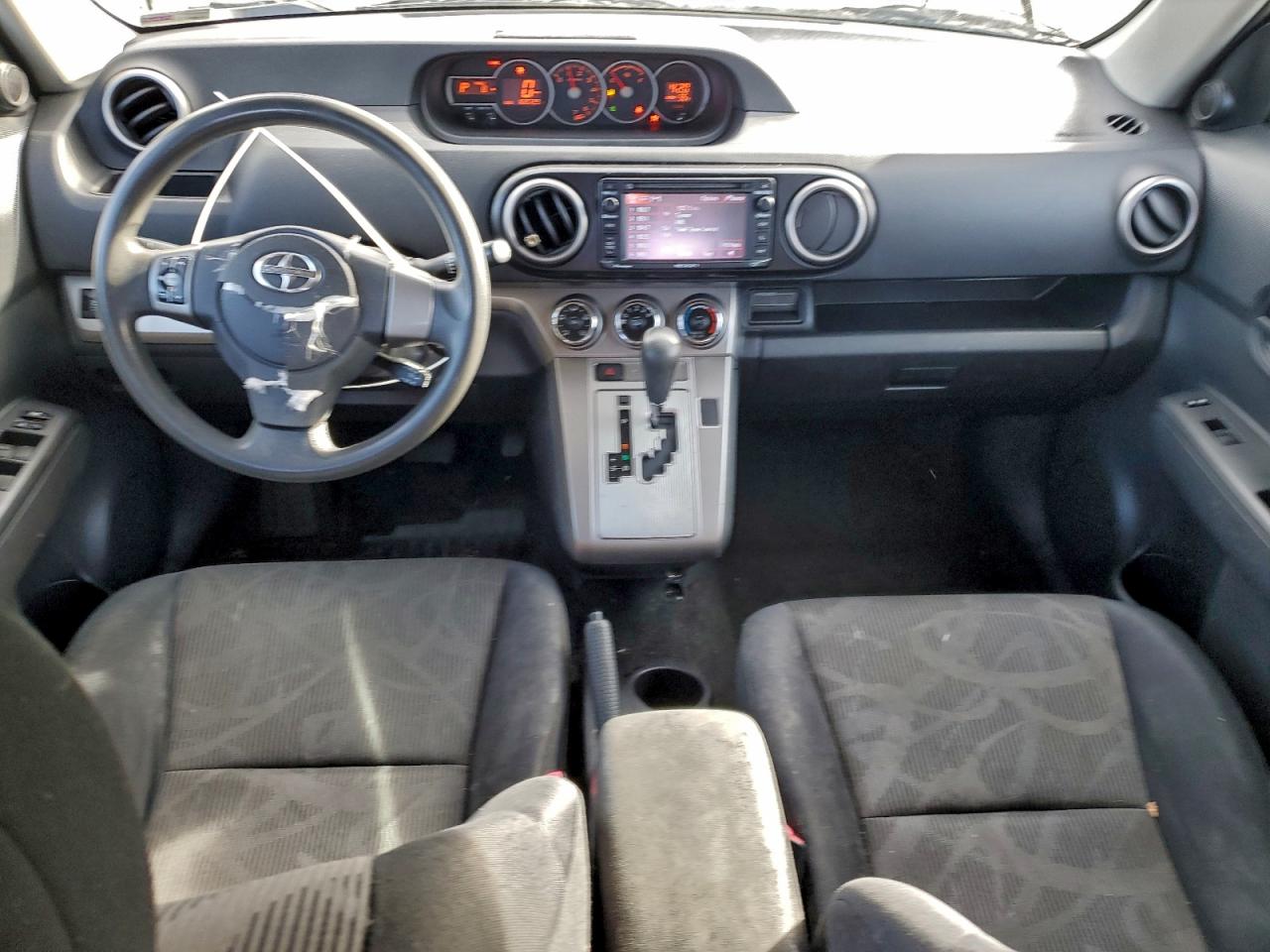 Toyota Scion Image 10