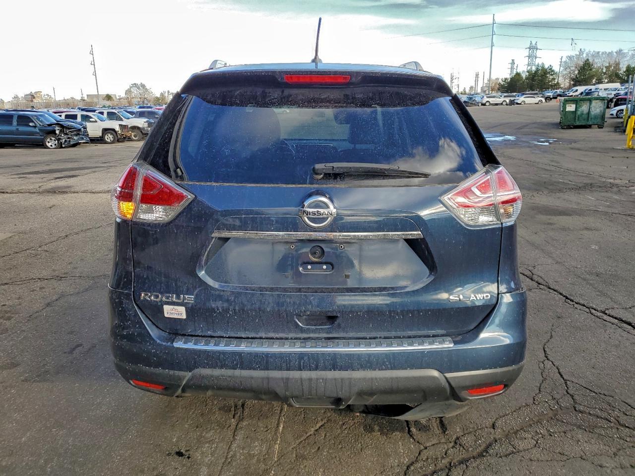 Nissan Rogue S Image 5