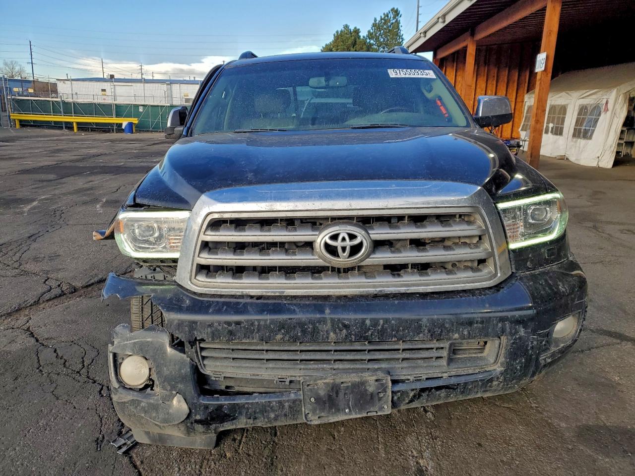 Toyota Sequoia Platinum Image 3