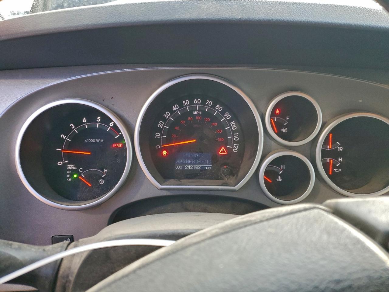 Toyota Sequoia Platinum Image 11