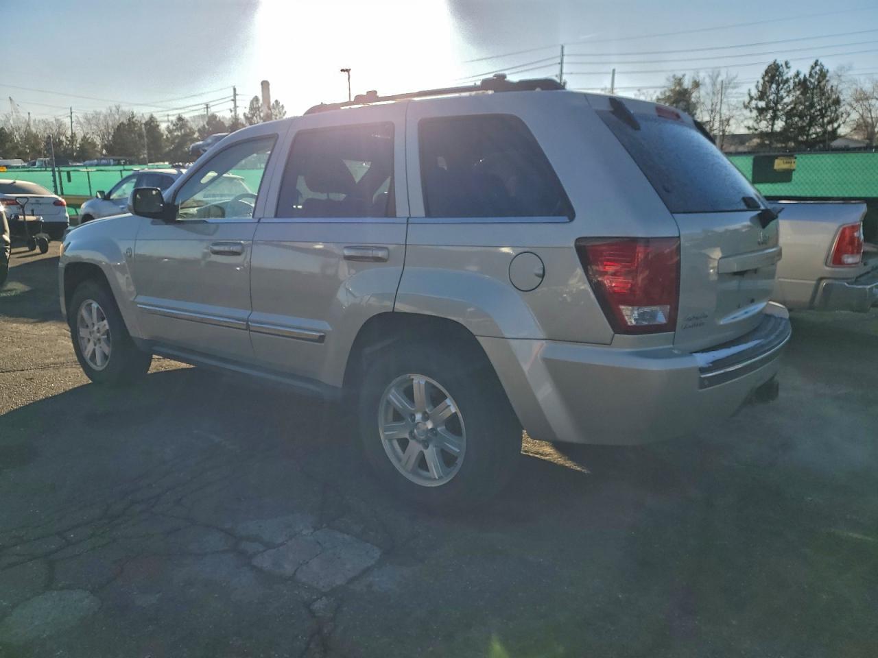 Jeep Grand Cherokee Limited Image 11