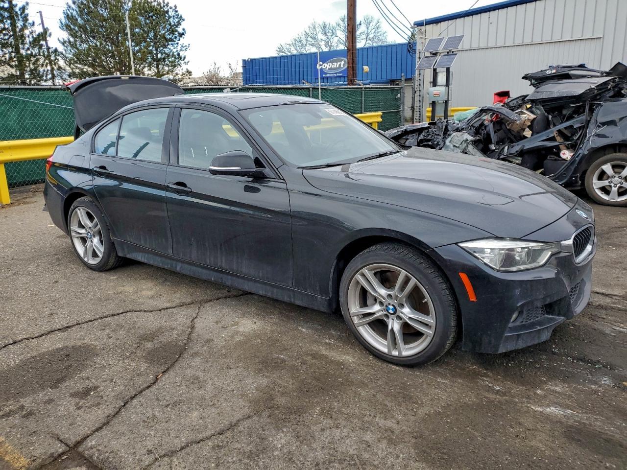 BMW 3 Series Xi Image 2